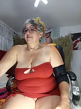 evelin hott online show from May 24, 9:42 pm