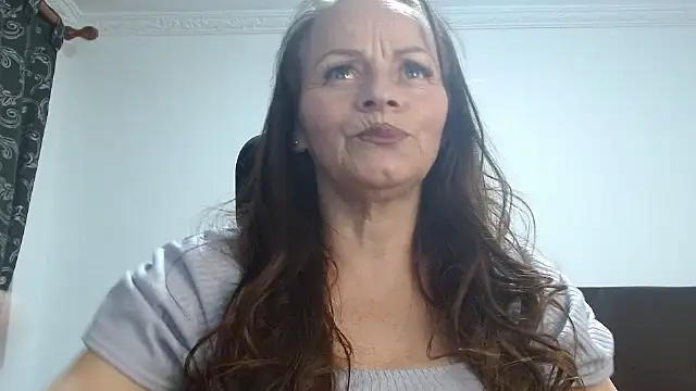 Snapshot of asleycavta chatting on October 26, 8:04 pm asleycavta online show from October 26, 8:04 pm