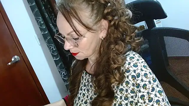 Snapshot of asleycavta chatting on November 11, 3:34 pm asleycavta online show from November 11, 3:34 pm