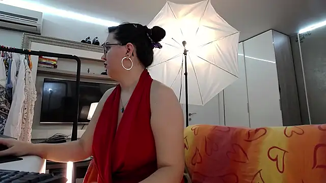 ILoveToFeelU online show from October 27, 10:36 pm