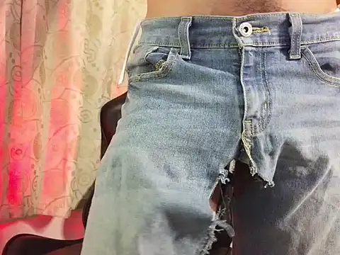 HomeAloneK online show from April 15, 7:58 pm