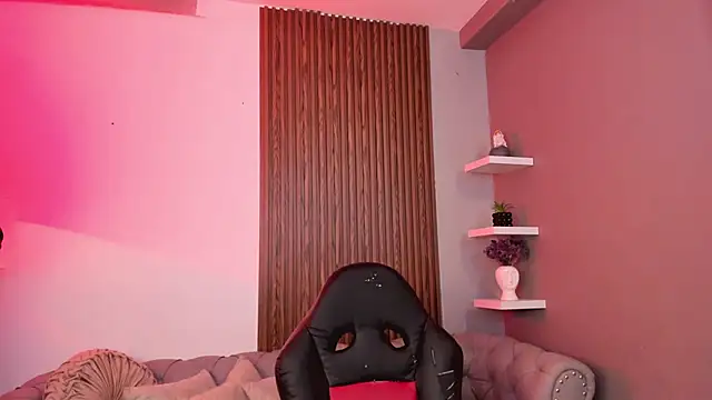 Snapshot of liam_collins21 chatting on March 13, 11:41 am liam collins21 online show from March 13, 11:41 am