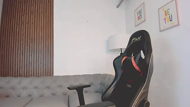 Snapshot of liam_collins21 chatting on October 16, 11:55 am liam collins21 online show from October 16, 11:55 am