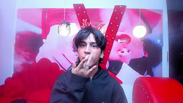 alex 477 online show from December 3, 11:30 am