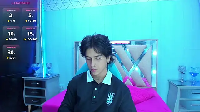 alex 477 online show from March 5, 11:50 am