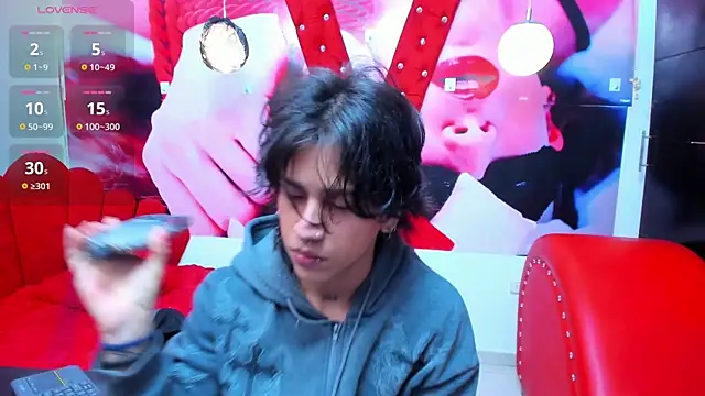 alex 477 online show from April 7, 11:32 am