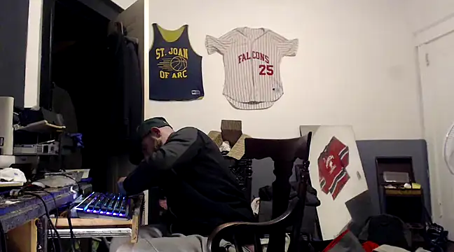 Snapshot of sledge901 chatting on January 17, 6:26 am sledge901 online show from January 17, 6:26 am