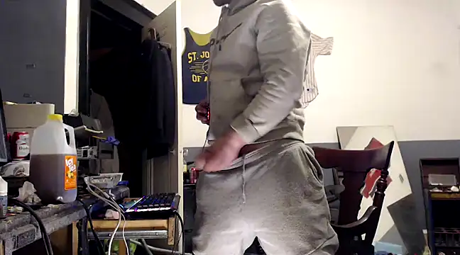 Snapshot of sledge901 chatting on January 22, 1:53 am sledge901 online show from January 22, 1:53 am