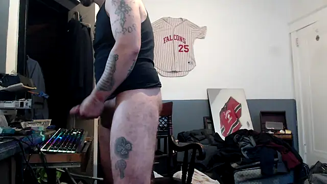 Snapshot of sledge901 chatting on January 24, 6:25 pm sledge901 online show from January 24, 6:25 pm