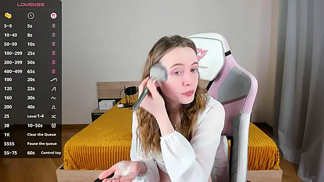 Snapshot of Cowell_Adelina chatting on November 1, 8:49 am Cowell Adelina online show from November 1, 8:49 am