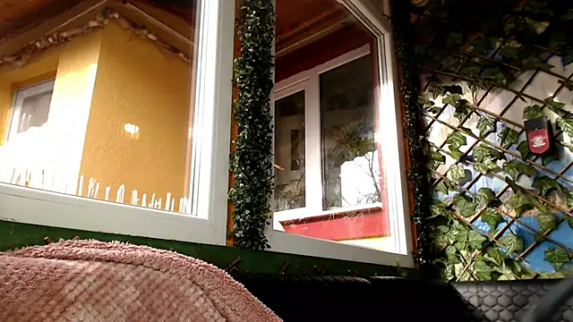 Snapshot of Bigboobs6930 chatting on January 21, 8:30 am Bigboobs6930 online show from January 21, 8:30 am