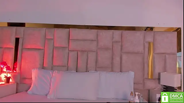 Miss Abigail  online show from November 21, 12:59 pm