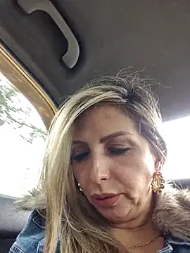  Abril-Office1 online show from March 11, 3:56 pm