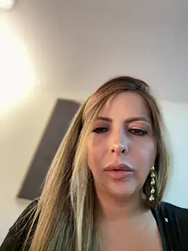  Abril-Office1 online show from April 13, 12:43 pm