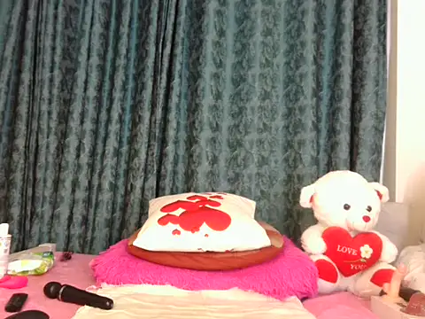 Snapshot of Pretty-shally chatting on March 5, 12:55 pm Pretty-shally online show from March 5, 12:55 pm