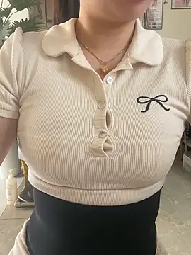 Ruby bear online show from March 28, 4:01 am