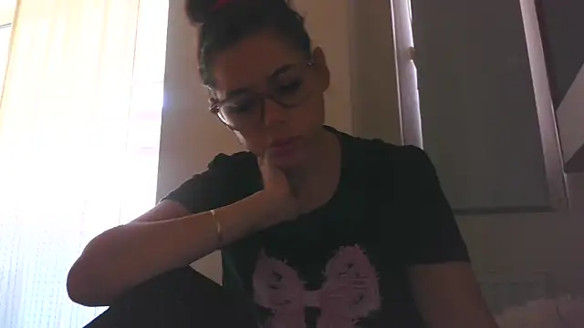 LovelyJulliette online show from October 17, 9:23 am