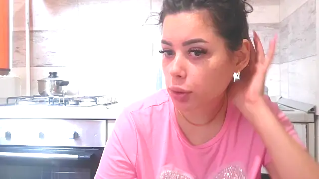 LovelyJulliette online show from January 16, 11:58 am