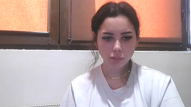 LovelyJulliette online show from January 17, 12:43 pm