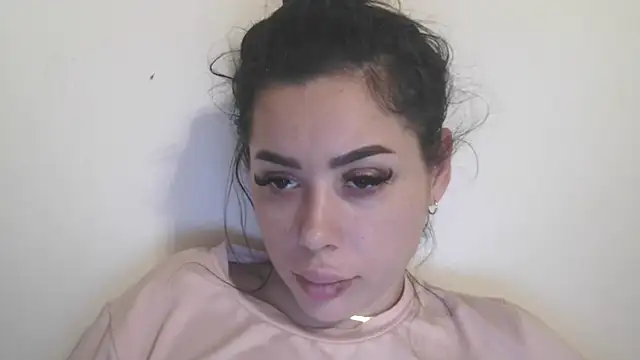 LovelyJulliette online show from February 11, 6:24 pm