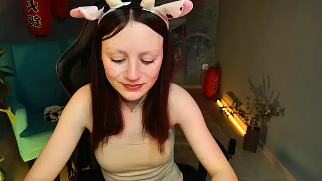 VeliraBraitberg online show from December 20, 8:06 am