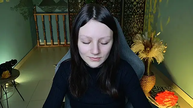 VeliraBraitberg online show from December 21, 11:11 am