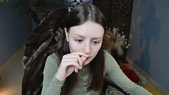 VeliraBraitberg online show from February 5, 2:16 pm