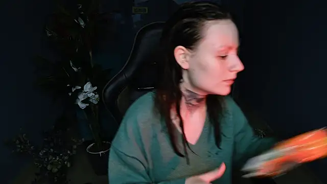 VeliraBraitberg online show from February 26, 11:20 am