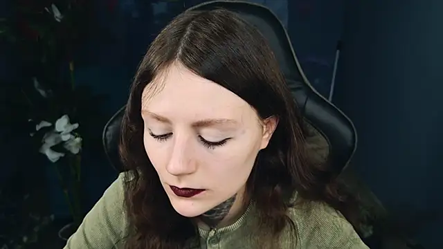 VeliraBraitberg online show from February 28, 11:14 am