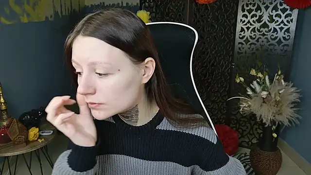 VeliraBraitberg online show from March 2, 5:44 am