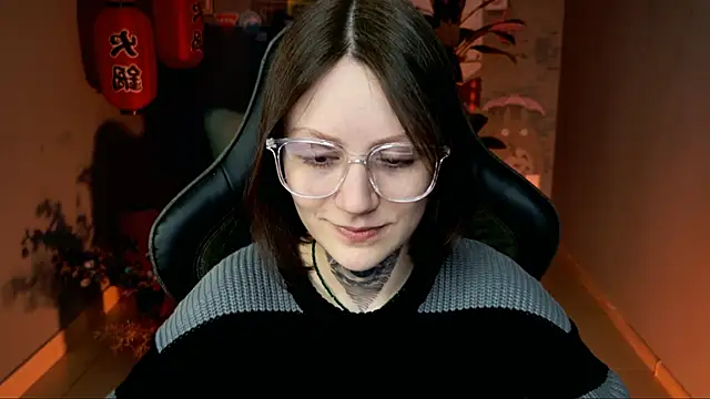 VeliraBraitberg online show from March 20, 11:16 am