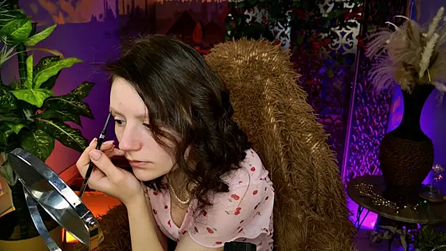 VeliraBraitberg online show from March 7, 12:02 pm