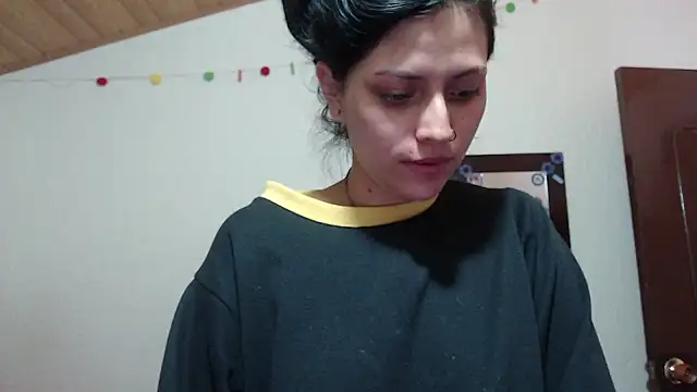 Snapshot of Gaby_cute_16 chatting on October 10, 7:35 pm Gaby cute 16 online show from October 10, 7:35 pm
