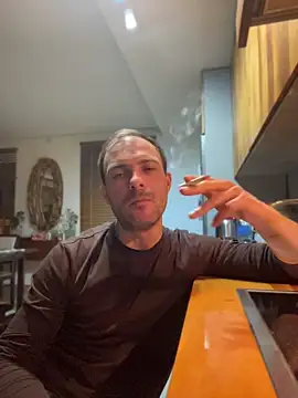 Snapshot of Adventurehotman chatting on May 1, 6:34 pm Adventurehotman online show from May 1, 6:34 pm