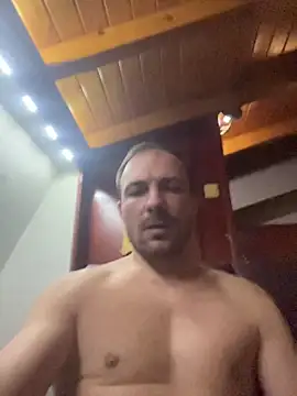 Snapshot of Adventurehotman chatting on May 4, 9:44 pm Adventurehotman online show from May 4, 9:44 pm