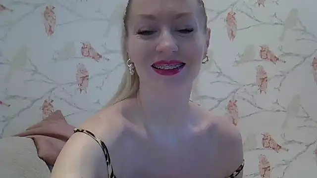 ZarinaSwift online show from January 15, 4:47 am