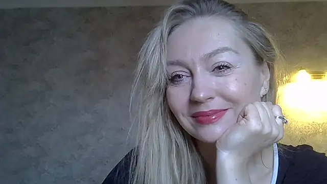 ZarinaSwift online show from October 28, 5:00 am