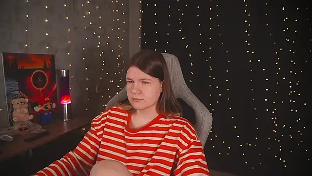 cuteamberlyyy online show from December 22, 4:53 am