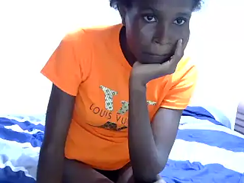 Snapshot of princess_tyra chatting on February 13, 7:13 am princess tyra online show from February 13, 7:13 am