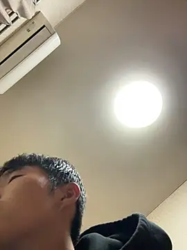 Snapshot of 623is chatting on February 22, 12:47 pm 623is online show from February 22, 12:47 pm