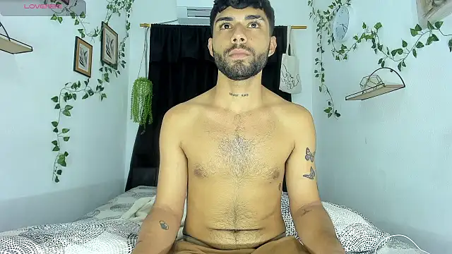 Snapshot of Alex_BigDickkk chatting on September 29, 10:14 pm Alex BigDickkk online show from September 29, 10:14 pm