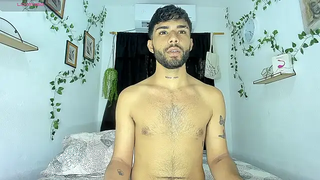 Snapshot of Alex_BigDickkk chatting on September 30, 10:04 pm Alex BigDickkk online show from September 30, 10:04 pm