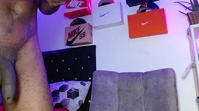 king  Black online show from February 18, 3:10 am