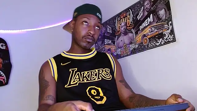 Snapshot of king__Black chatting on February 18, 1:34 am king Black online show from February 18, 1:34 am