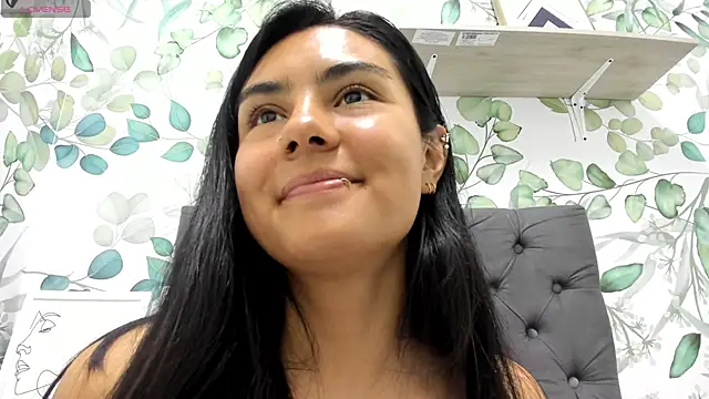 atilanadiaz7 online show from December 5, 4:14 pm