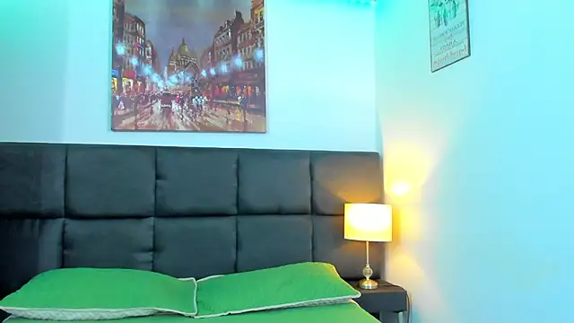 Snapshot of Camila_Coxx chatting on January 15, 5:08 am Camila Coxx online show from January 15, 5:08 am