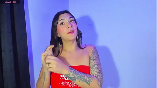 Snapshot of Camila_Coxx chatting on February 27, 4:52 am Camila Coxx online show from February 27, 4:52 am