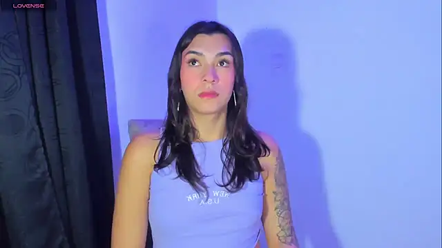 Snapshot of Camila_Coxx chatting on February 28, 6:54 am Camila Coxx online show from February 28, 6:54 am