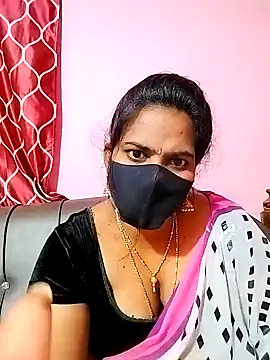 melina214 online show from December 13, 5:43 pm