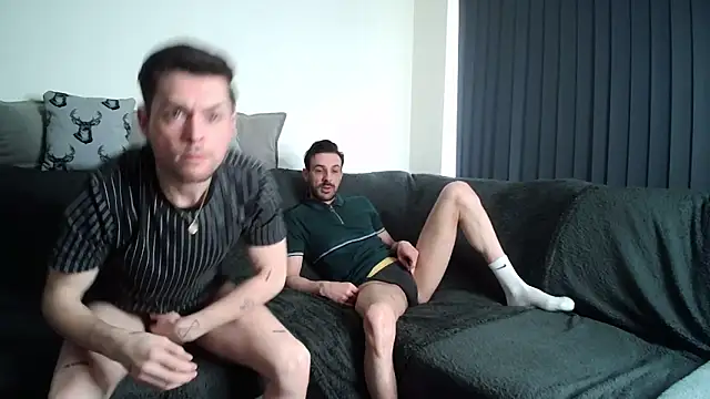 twotwinkhusbandss online show from April 12, 5:40 pm